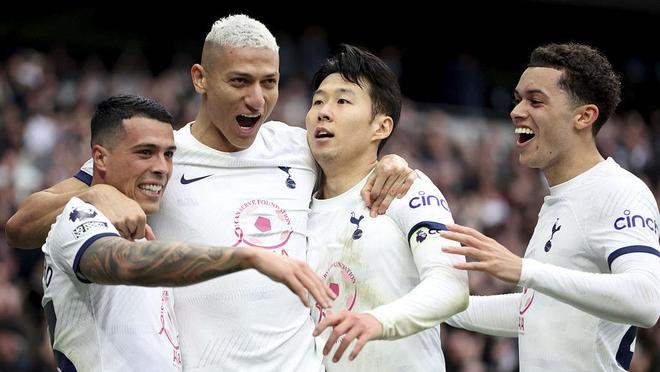 李刚仁成首位在法国超级杯决赛上破门的亚洲球员